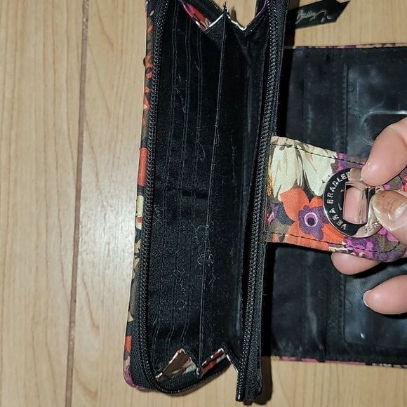 VERA BRADLEY ROSEWOOD TURN LOCK WALLET (RETIRED) - Picture 7 of 9